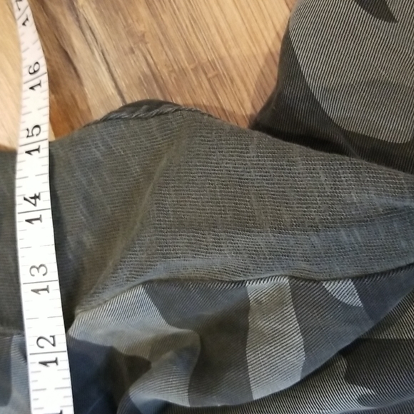 SPLENDID Lyocell Linen Camo Jogger Pants with front and back pockets - Picture 14 of 14